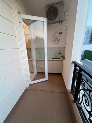 Balcony in 3 BHK Builder Floor at Pareena Micasa, Sector 68 – for Rent