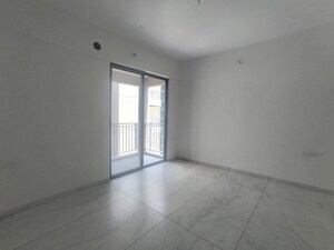 Room in 3 BHK Apartment at Legacy Kairos, Rahatani – for Rent
