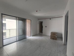 Room in 3 BHK Apartment at Legacy Kairos, Rahatani – for Rent