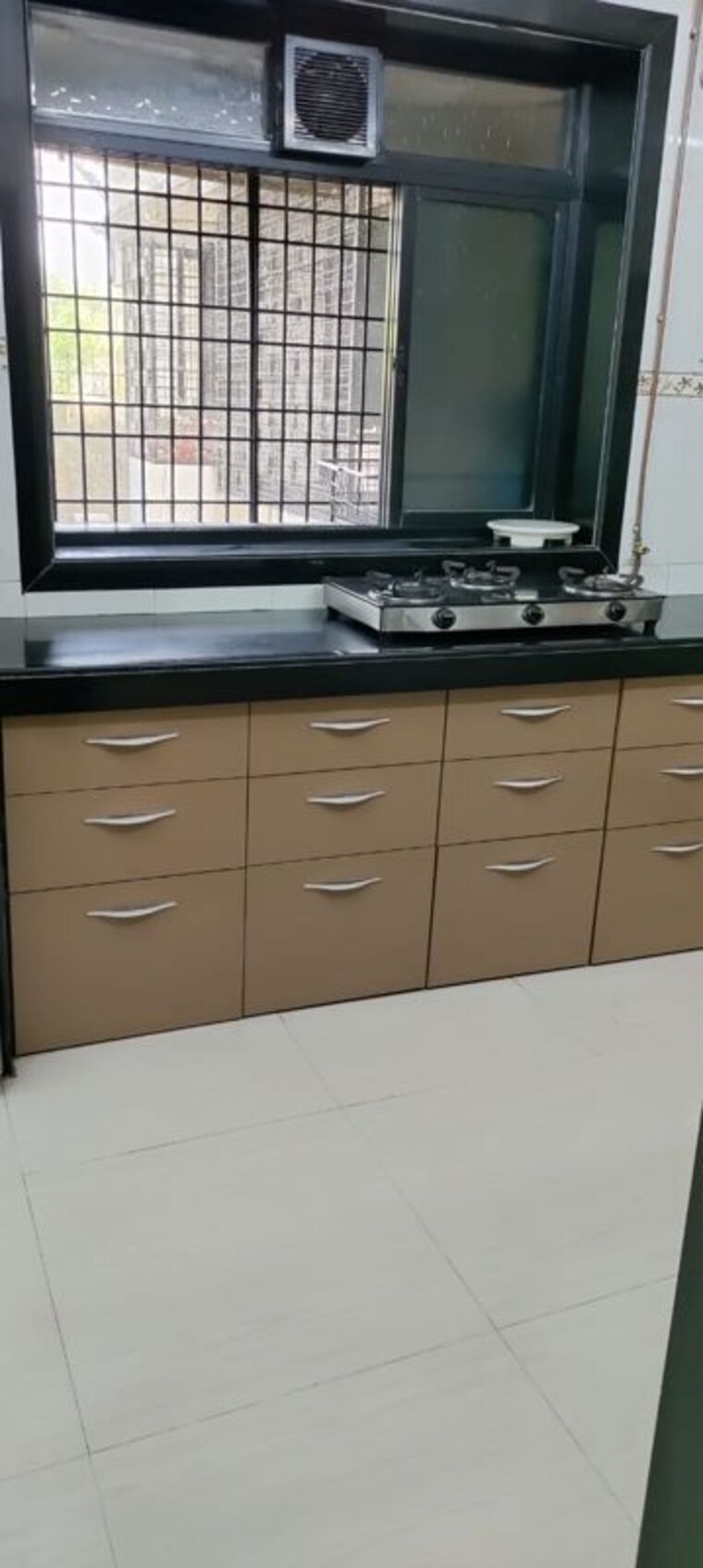 Kitchen, veena nagar phase 2 1 Bedroom 470 Sq.Ft. Apartment In Veena Nagar Phase 2 Mumbai 10711010