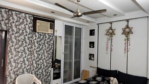 Master Bedroom in 3 BHK Builder Floor at State Bank Colony – for Rent