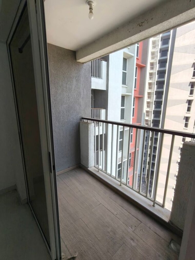 Balcony, mutha-sai-nirvana 1.5 Bedroom 780 Sq.Ft. Apartment In Shahad Thane 10711029
