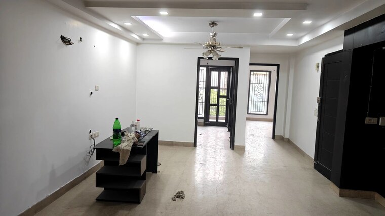 Hall, tagore park 5 Bedroom 2720 Sq.Ft. Builder Floor In Tagore Park Delhi 10711035