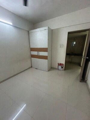 Room in 2 BHK Apartment at Renuka Gulmohar C Building CHS, Pimpri – for Rent