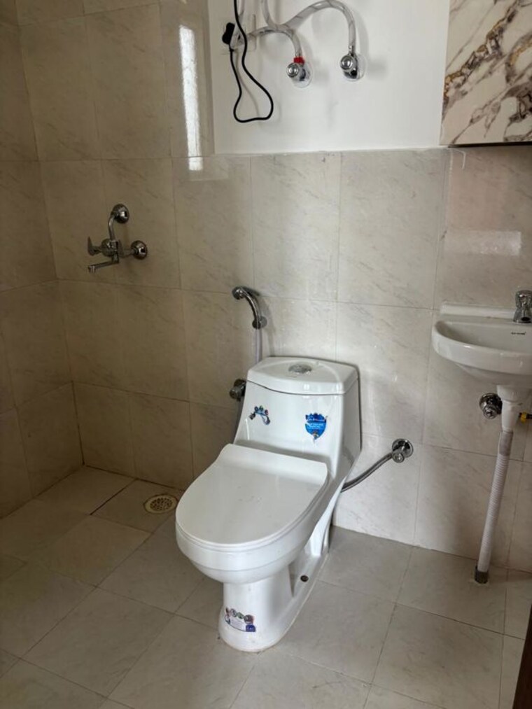 Bathroom, pyramid-midtown 2 Bedroom 678 Sq.Ft. Apartment In Sector 59 Gurgaon 10711128