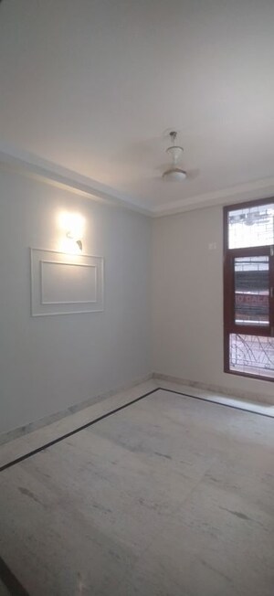 2 BHK Builder Floor For Rent in Khirki Extension