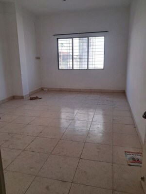 Room in 2 BHK Apartment at Sai Niketan Shahungar, Shahunagar – for Rent