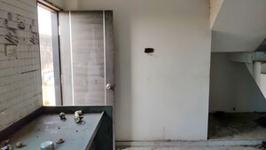 Room in  Independent House at Lajpur – for Sale