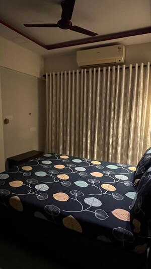 Bedroom in 2 BHK Apartment at Romell Empress Phase II, Borivali West – for Sale