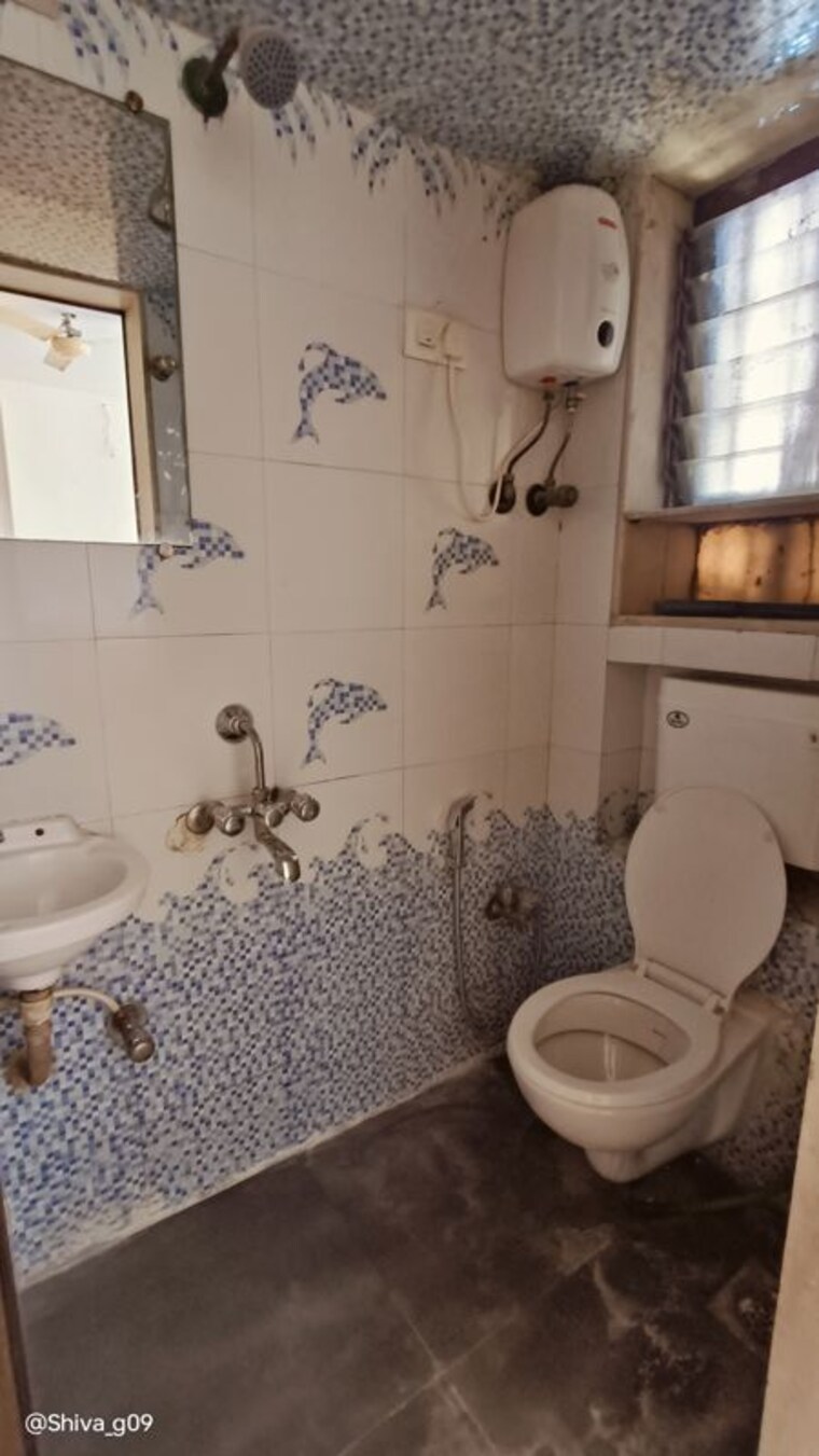 Bathroom, asavari-chs 2 Bedroom 650 Sq.Ft. Apartment In Prabhadevi Mumbai 10711310