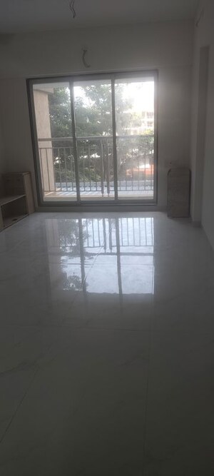 Room in 1 BHK Apartment at Anant Metropolis Insignia Towers, Kasarvadavali – for Rent