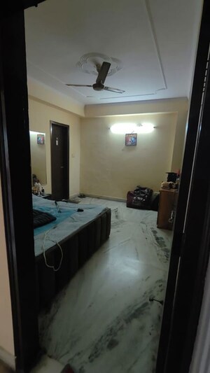 Bedroom in 3 BHK Apartment at Neb Sarai – for Rent
