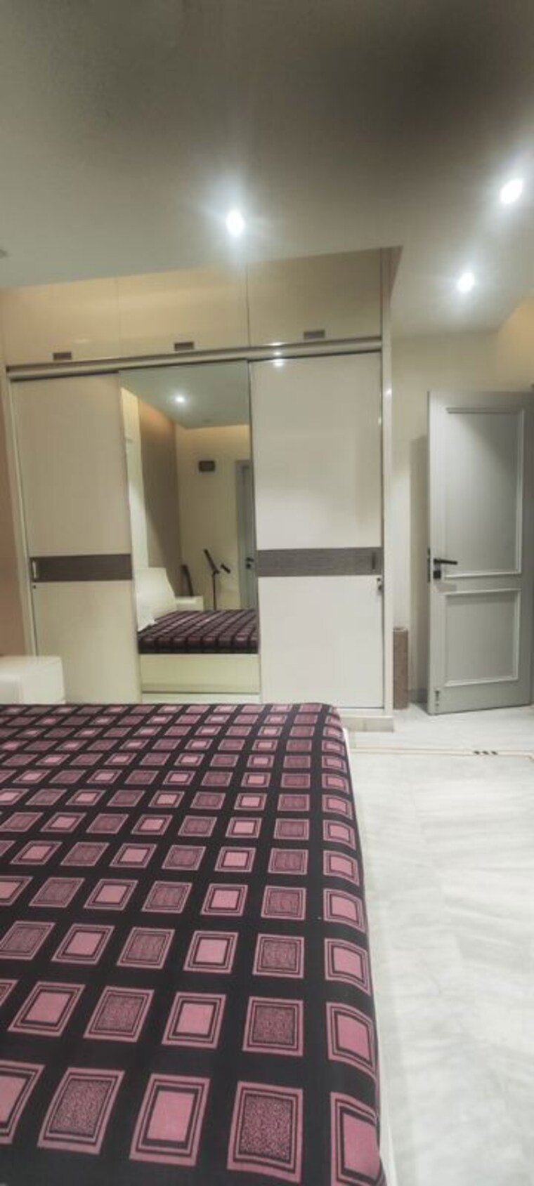 Bedroom, shivalik colony 3 Bedroom 1800 Sq.Ft. Builder Floor In Shivalik Colony Delhi 10711530