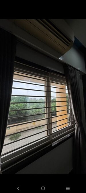 Room in 3 BHK Apartment at Pacifica La Habitat, Thaltej – for Rent