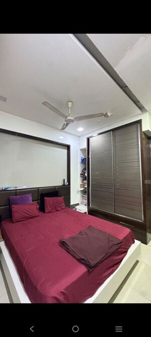 Room in 3 BHK Apartment at Pacifica La Habitat, Thaltej – for Rent