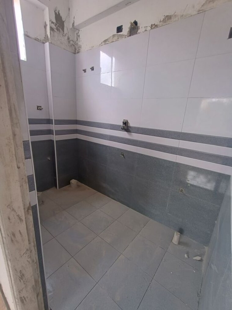 Bathroom, iti layout 2 Bedroom 1204 Sq.Ft. Apartment In Iti Layout Bangalore 10711552