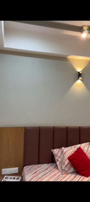 Room in 3 BHK Apartment at Shilp Ananta, Shela – for Rent