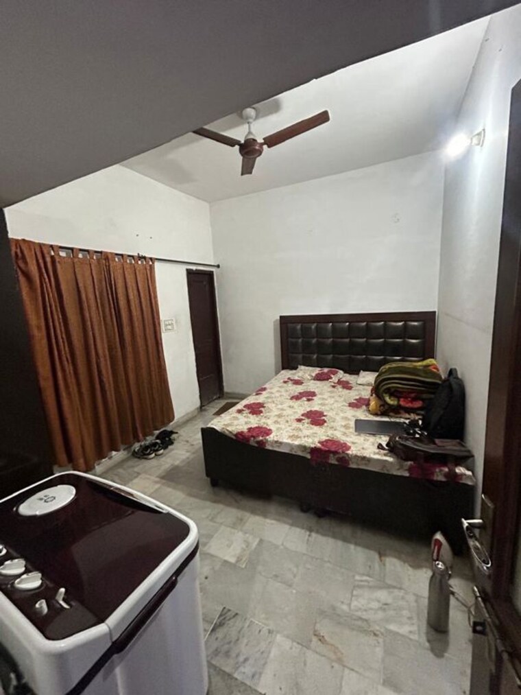 Bedroom, onyxe-paraiso 2 Bedroom 1650 Sq.Ft. Builder Floor In Patiala Road Zirakpur 10711564