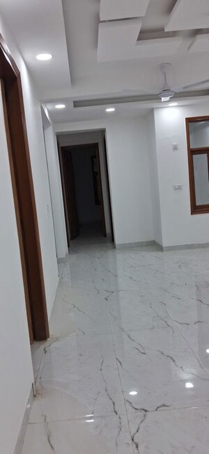 Furnished Amenities in 3 BHK Builder Floor at Mehrauli – for Sale