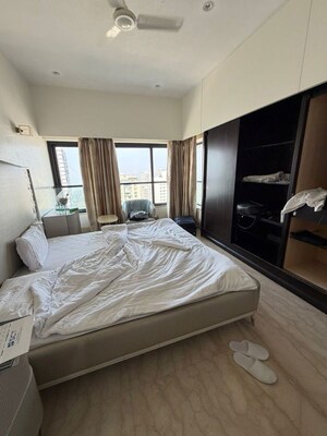 Bedroom in 3.5 BHK Apartment at Piramal Aranya Avyan, Byculla – for Rent