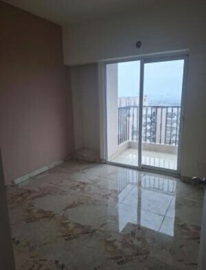 Room in 3 BHK Apartment at SKA Metro Ville, Eta Ii Greater Noida – for Sale