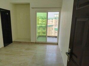 Room in 3 BHK Apartment at Migsun Twiinz, Eta Ii Greater Noida – for Sale