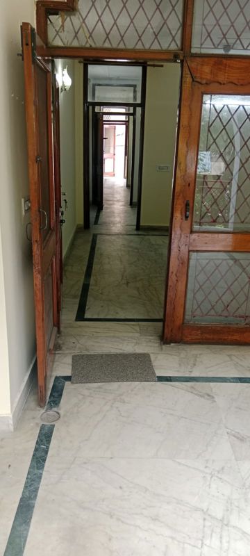 2 BHK Builder Floor For Rent in Lajpat Nagar 4