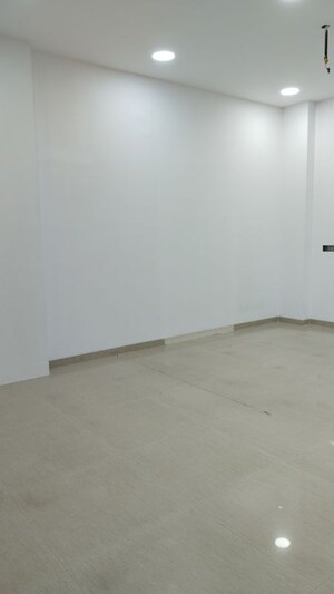 Room in  Shop at Visnu Villa, Dadar West – for Rent