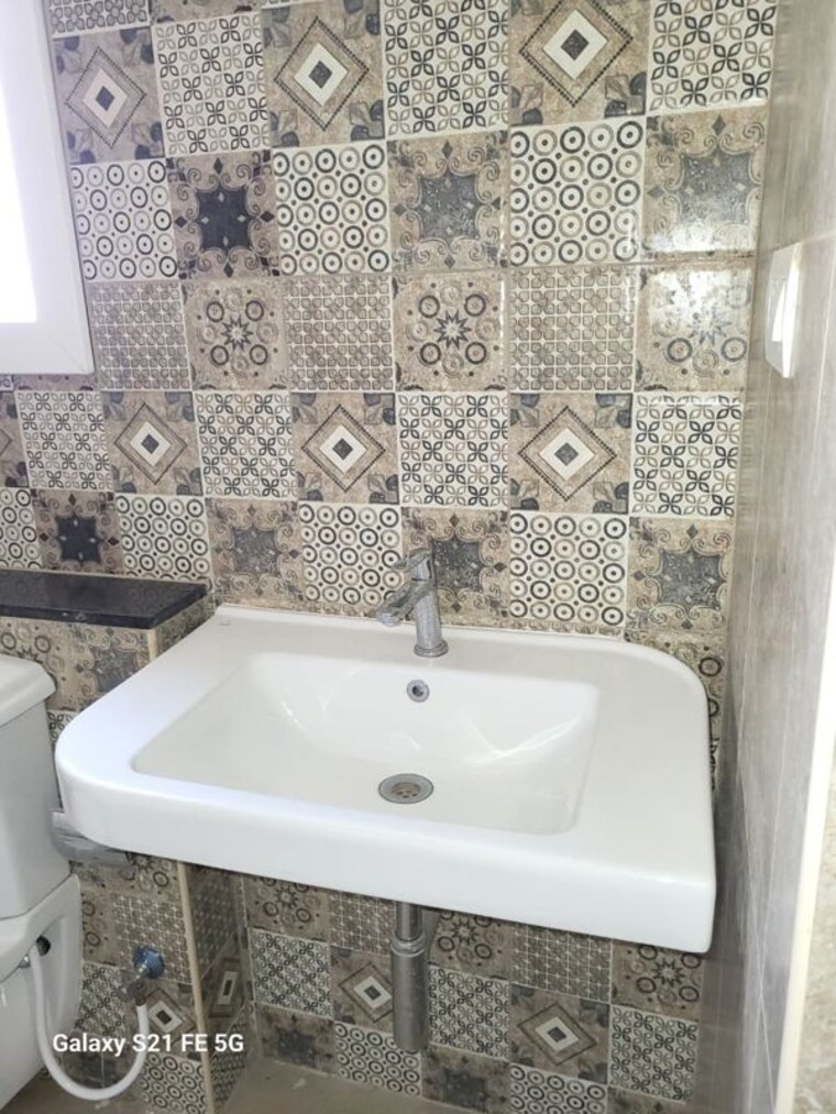 Bathroom, sumadhura-eden-garden 2.5 Bedroom 1380 Sq.Ft. Apartment In Whitefield Bangalore 10711664