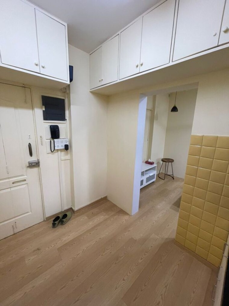 Room, pawan-chaya-chs 1 RK 250 Sq.Ft. Apartment In Prabhadevi Mumbai 10711685