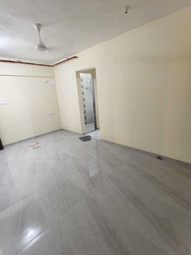 Room, pawan-chaya-chs 1 RK 250 Sq.Ft. Apartment In Prabhadevi Mumbai 10711685
