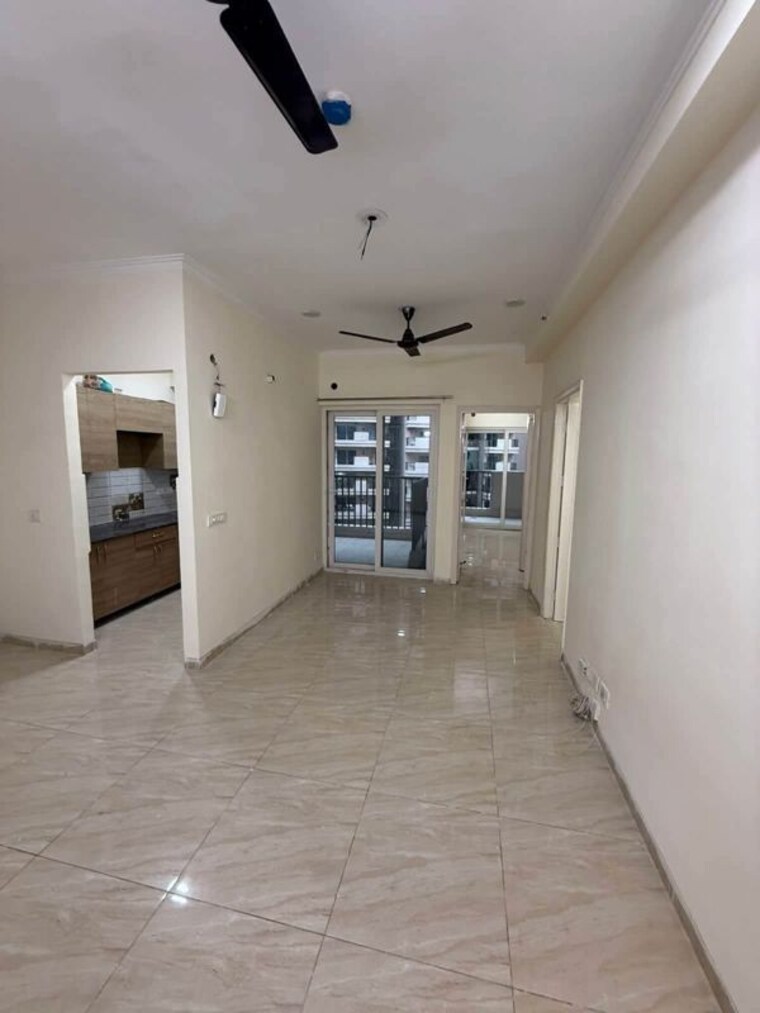 Room, amrapali-verona-heights-phase-ii 3 Bedroom 1300 Sq.Ft. Apartment In Amrapali Leisure Valley Greater Noida 10711691