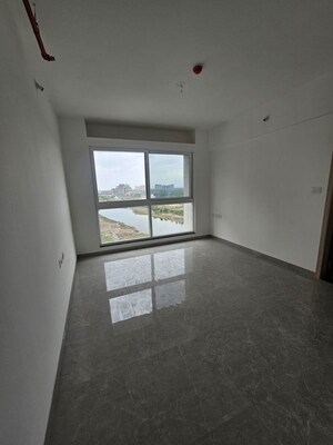 Room in 2 BHK Apartment at Zen Elite, Kharadi – for Rent