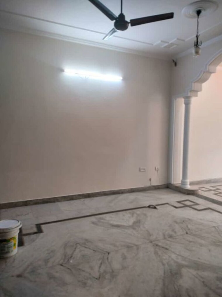 Room, sector 5 2 Bedroom 1245 Sq.Ft. Independent House In Sector 5 Gurgaon 10711725