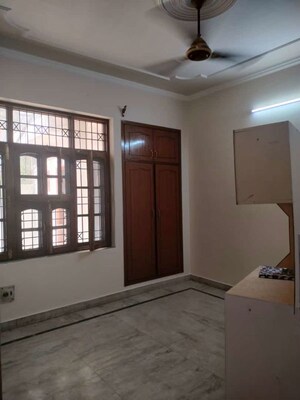 Room in 2 BHK Independent House at Sector 5 – for Rent