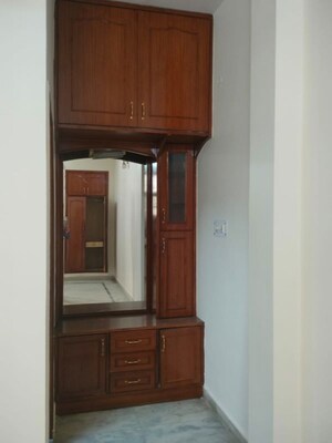Furnished Amenities in 2 BHK Independent House at Sector 5 – for Rent