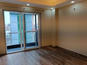 Room in 2 BHK Independent House at Sector 5 – for Rent