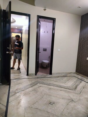 Parking in 2 BHK Independent House at Sector 5 – for Rent