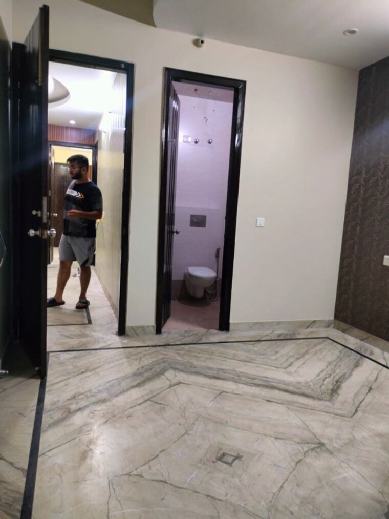  Parking, sector 5 2 Bedroom 1428 Sq.Ft. Independent House In Sector 5 Gurgaon 10711729