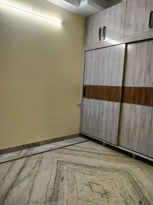 Room in 2 BHK Independent House at Sector 5 – for Rent