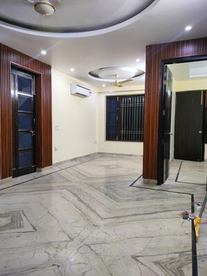 Room in 2 BHK Independent House at Sector 5 – for Rent