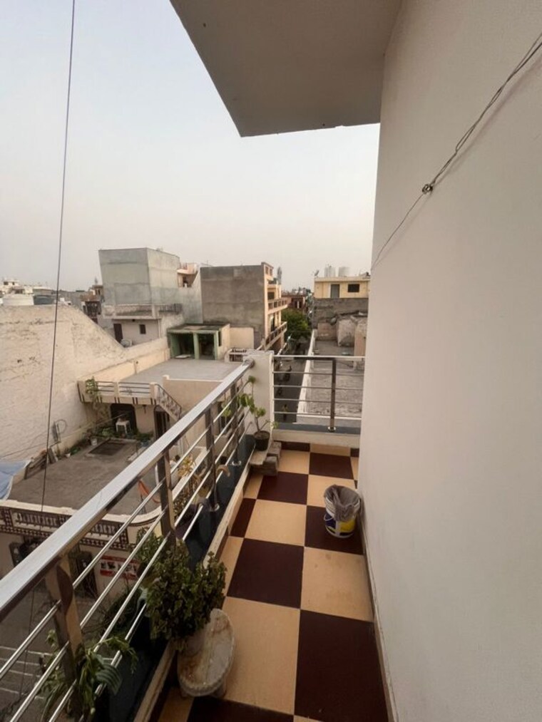 Balcony, sector 5 2 Bedroom 1477 Sq.Ft. Independent House In Sector 5 Gurgaon 10711731