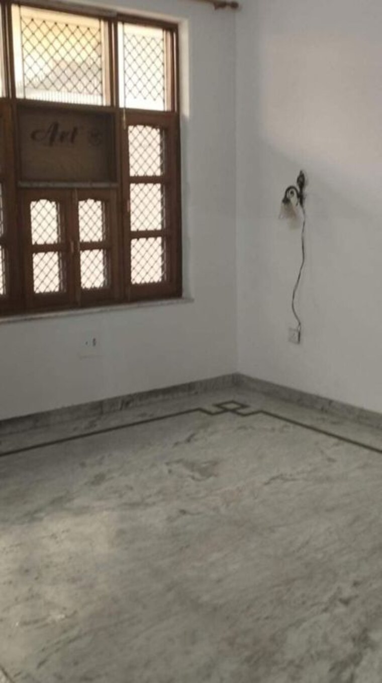 Room, sector 5 2 Bedroom 1178 Sq.Ft. Independent House In Sector 5 Gurgaon 10711734