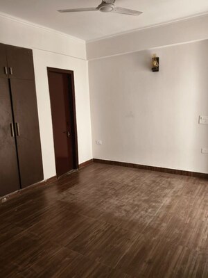 2.5 BHK Apartment For Rent in Gardenia Gateway, Sector 75