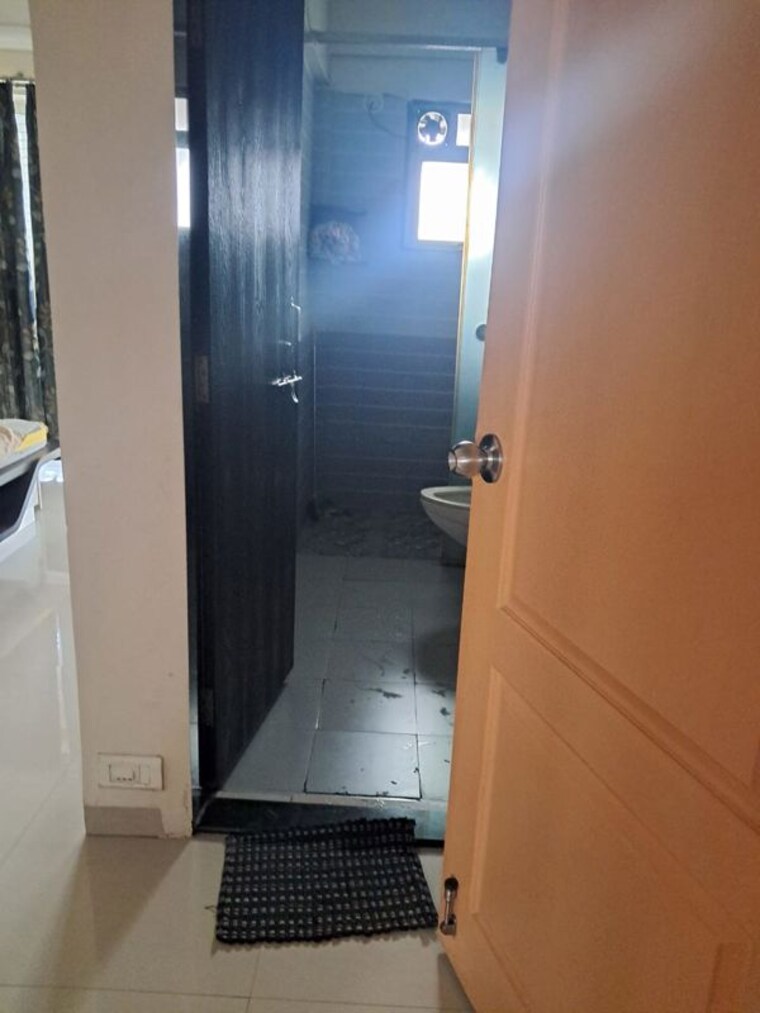 Bathroom, udyog nagar 2.5 Bedroom 950 Sq.Ft. Apartment In Udyog Nagar Pune 10711803
