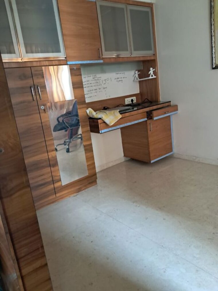 Room, udyog nagar 2.5 Bedroom 950 Sq.Ft. Apartment In Udyog Nagar Pune 10711803