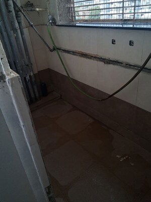 2.5 BHK Apartment at Udyog Nagar – for Rent