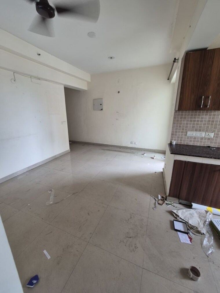 Balcony, sethi-max-royale 2 Bedroom 895 Sq.Ft. Apartment In Sector 76 Noida 10711806
