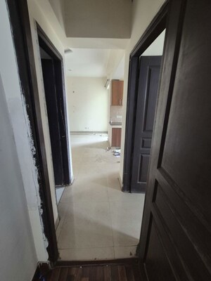 Furnished Amenities in 2 BHK Apartment at Sethi Max Royale, Sector 76 – for Rent