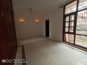 Room in 4 BHK Builder Floor at Greater Kailash ii – for Sale